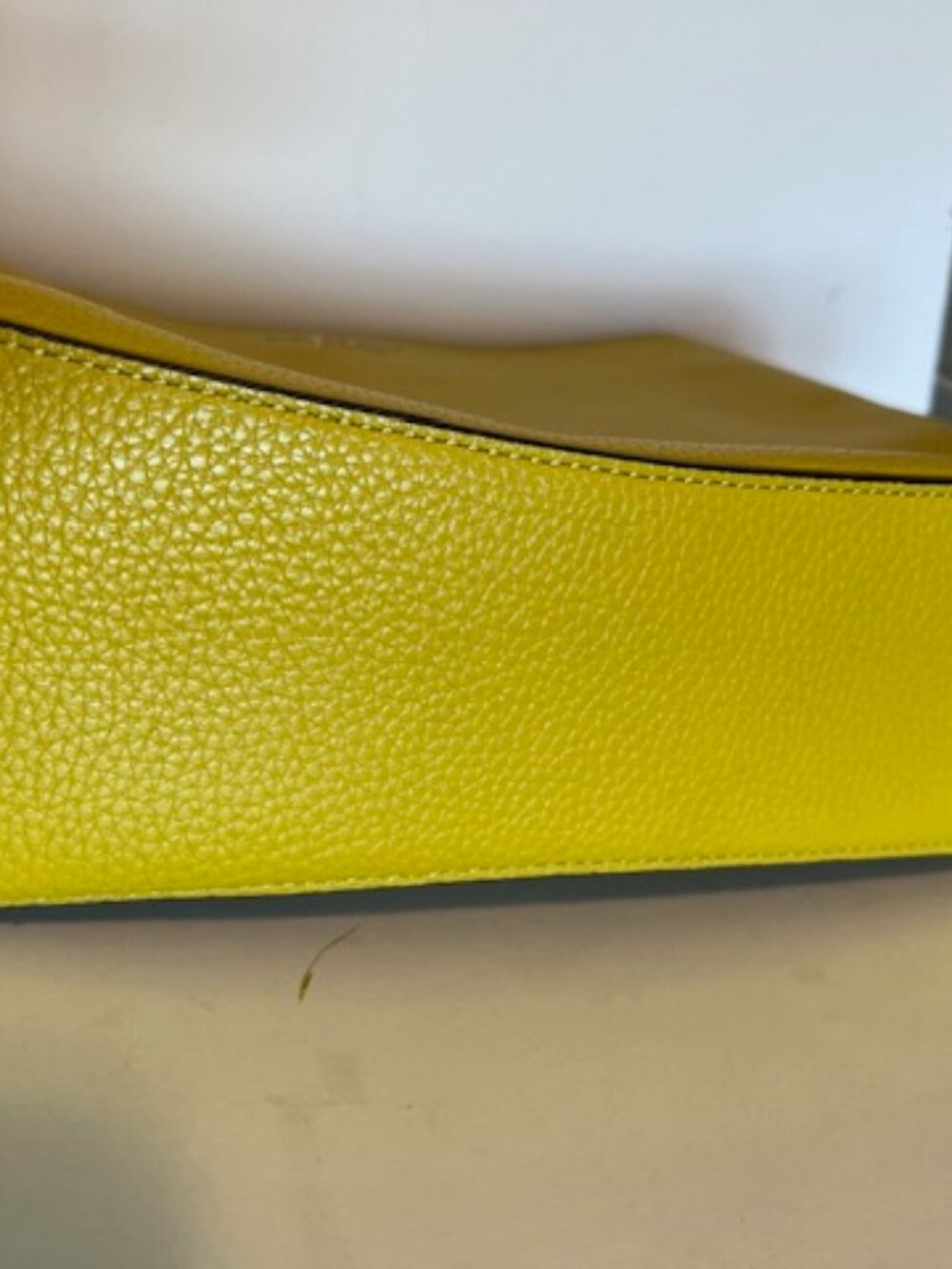 Kate Spade New York chain shoulder bag. - Picture 5 of 7